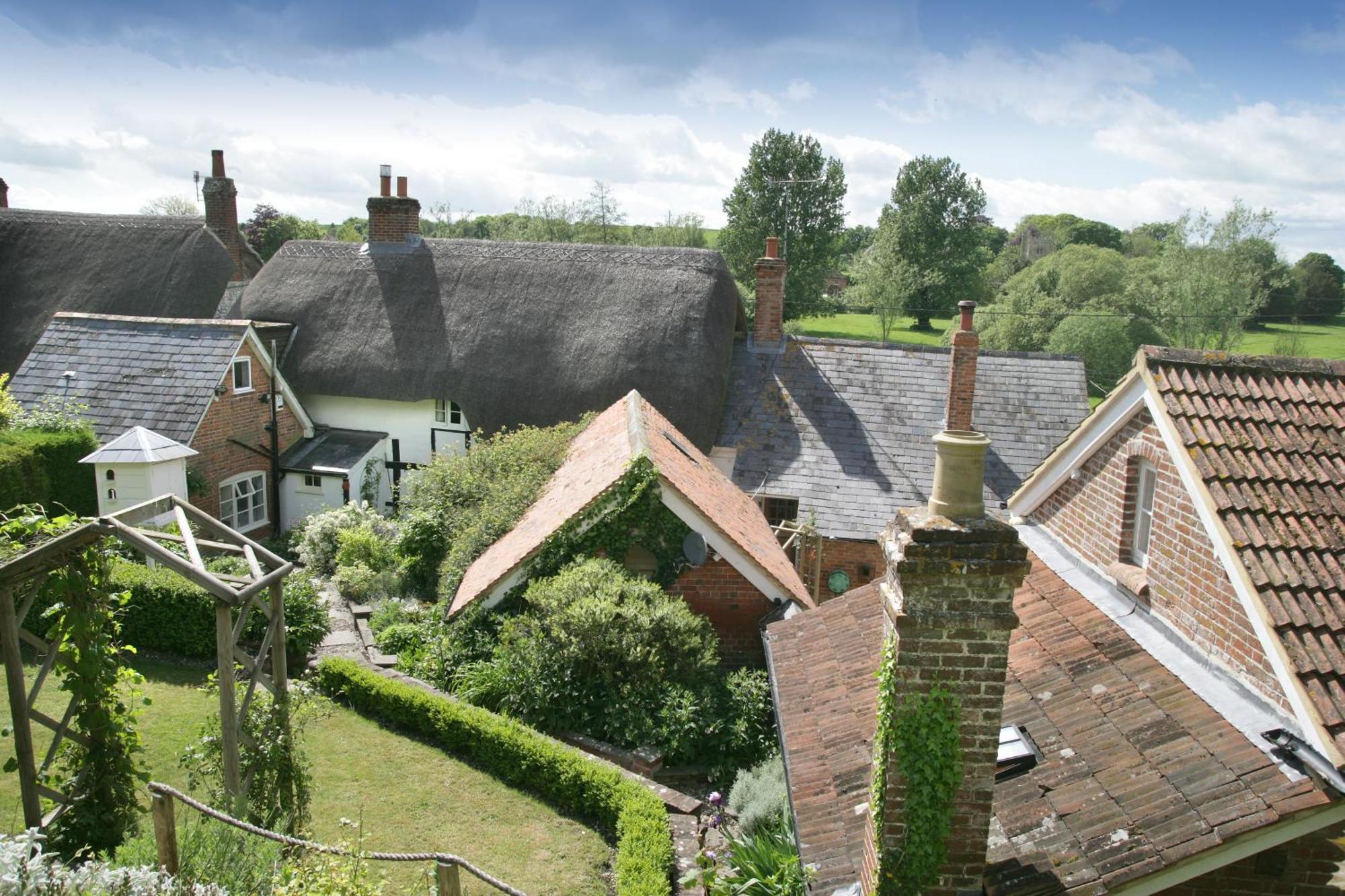 Stable Cottage Enford Exterior photo