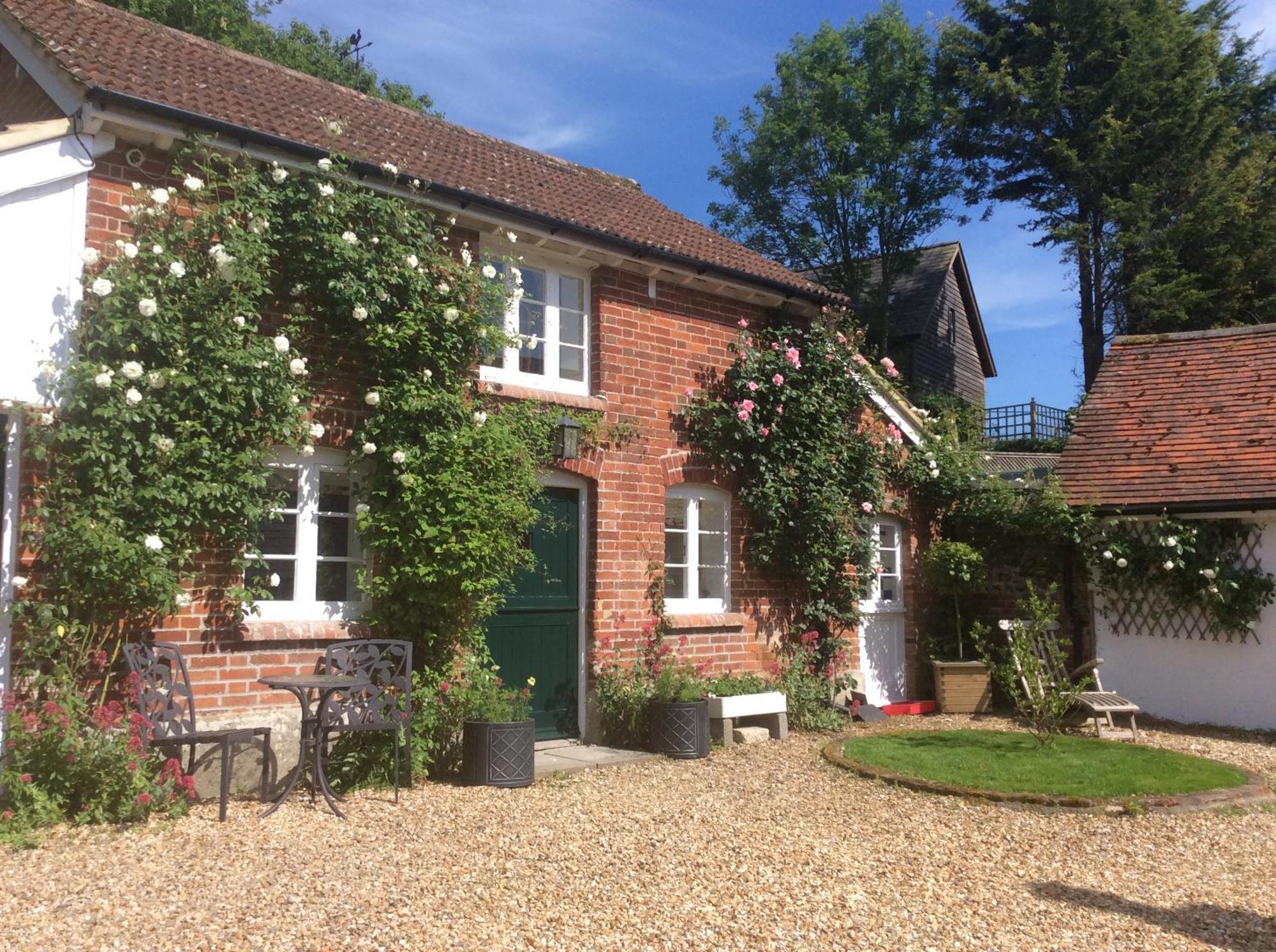 Stable Cottage Enford Exterior photo